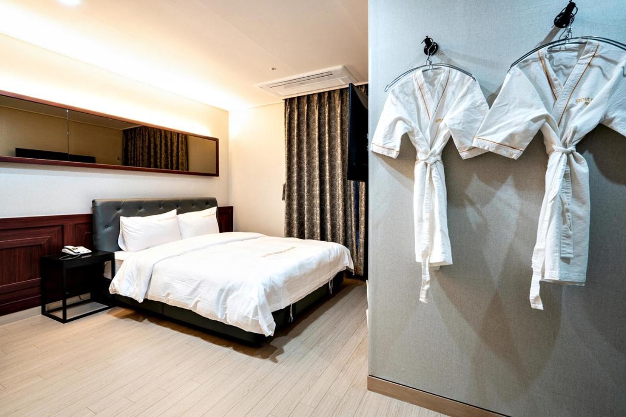 Siheung Seoul Tourist Hotel Kültér fotó