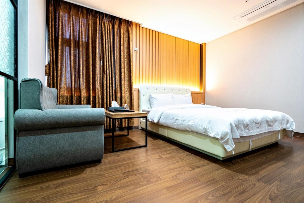 Siheung Seoul Tourist Hotel Kültér fotó