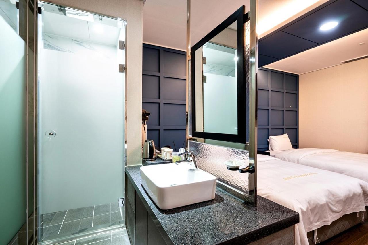 Siheung Seoul Tourist Hotel Kültér fotó